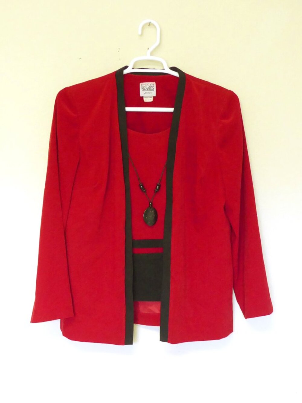 R and M Richards petite red and black velveteen blazer layered top size 14P